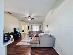 Picture of 4514 Arizona Sun Ct, Valrico, FL 33594