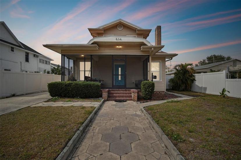 Picture of 834 11Th Street N, St Petersburg FL 33705