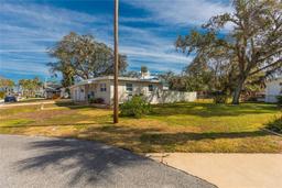 Picture of 105 Park Circle, Daytona Beach, FL 32117