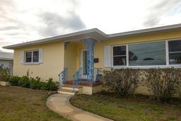 Picture of 1900 41St Street N, St Petersburg, FL 33713