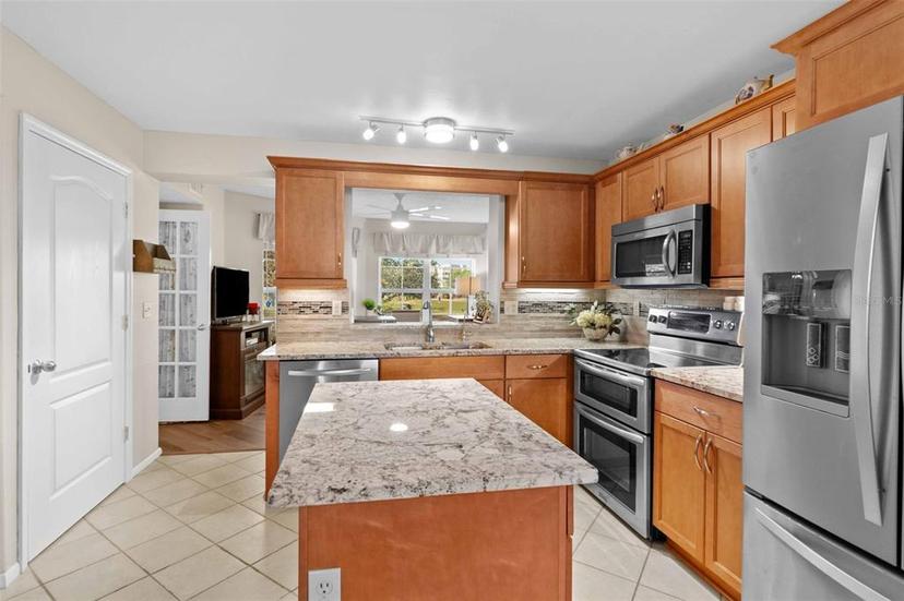 Picture of 4440 Fairways Boulevard Unit 206, Bradenton FL 34209