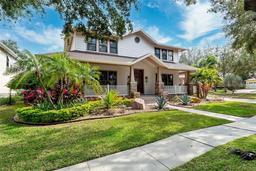 Picture of 15927 Ternglade Drive, Lithia, FL 33547