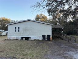 Picture of 14327 NE 136Th Place, Waldo, FL 32694