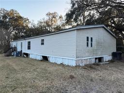 Picture of 14327 NE 136Th Place, Waldo, FL 32694