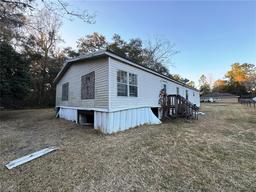 Picture of 14327 NE 136Th Place, Waldo, FL 32694