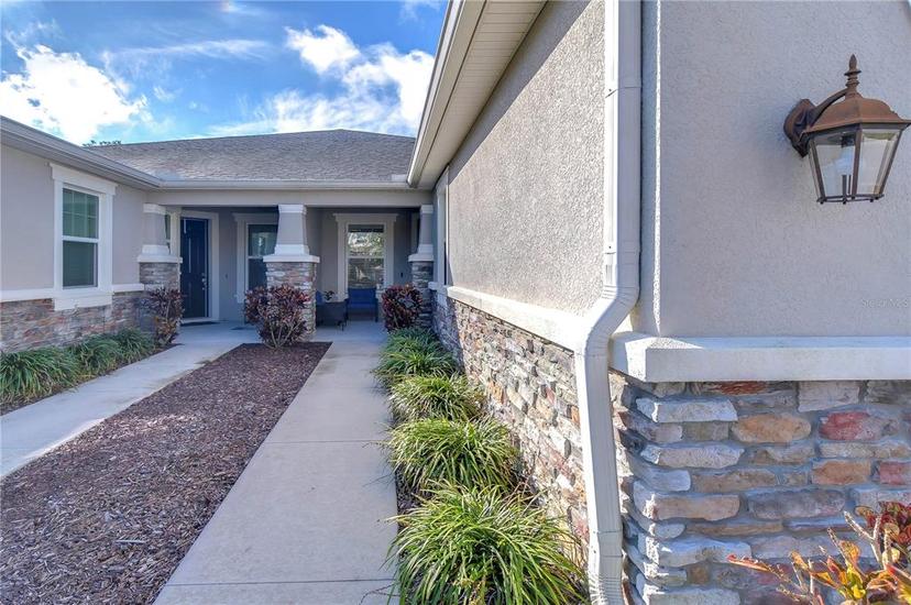 Picture of 11531 Cambium Crown Drive, Riverview FL 33569