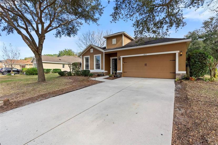 Picture of 805 Gordonia Court, Deland FL 32724