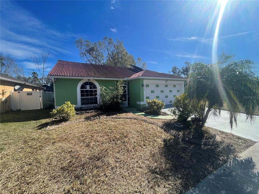 Picture of 2226 Ridgemore Drive, Valrico FL 33594