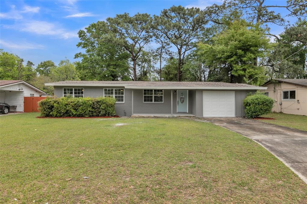 Picture of 10937 Chadron Drive, Jacksonville, FL 32218