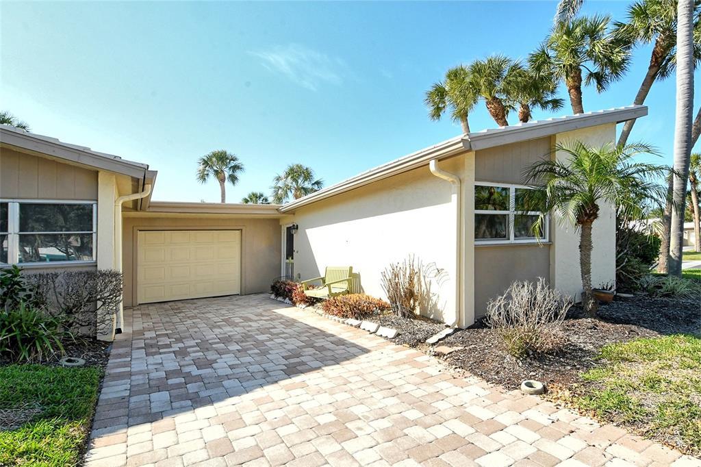 Picture of 147 Whispering Sands Drive Unit V29, Sarasota, FL 34242