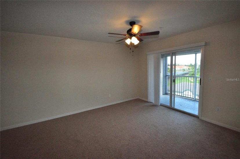 Picture of 700 Crest Pines Drive Unit 133, Orlando FL 32828