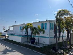 Picture of 2601 Gulf Drive N Unit 427, Bradenton Beach, FL 34217