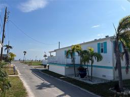 Picture of 2601 Gulf Drive N Unit 427, Bradenton Beach, FL 34217