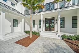 Picture of 656 Tropical Circle, Sarasota, FL 34242