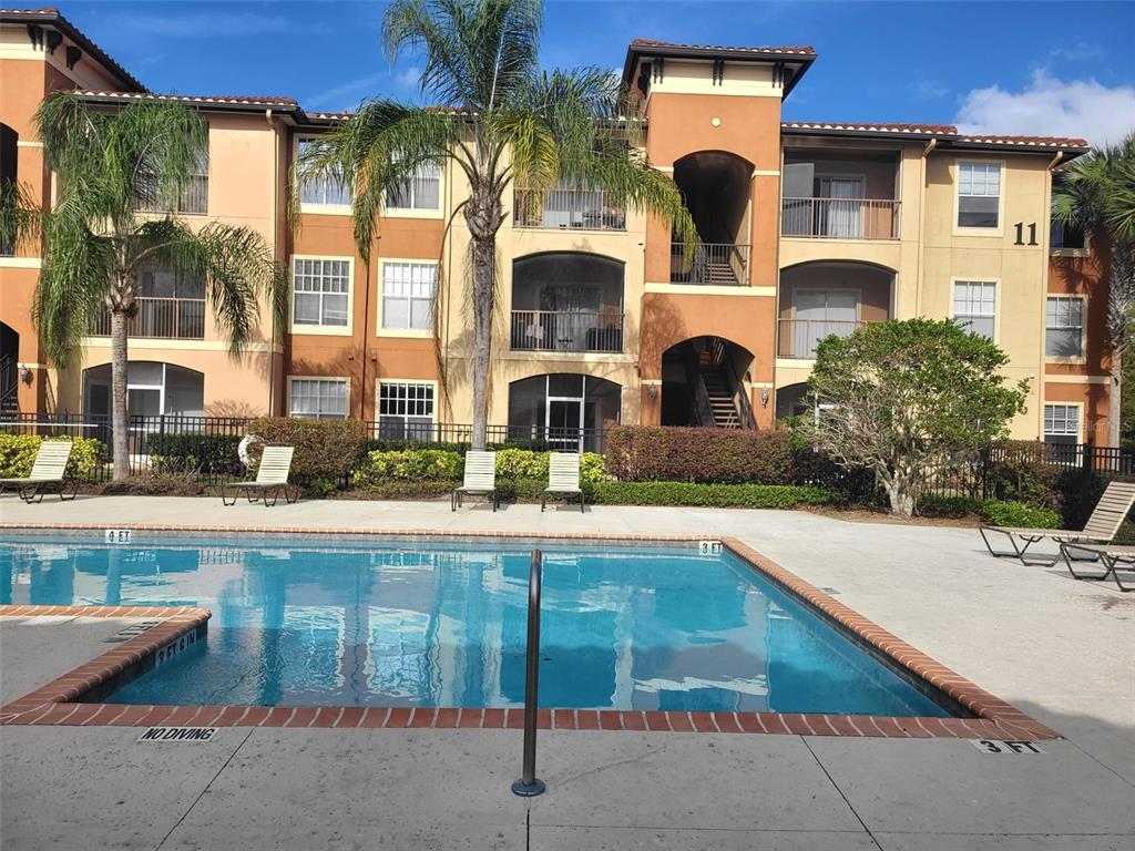 Picture of 5518 Metrowest Boulevard Unit 10, Orlando, FL 32811