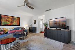 Picture of 3824 37Th Street S Unit 67, St Petersburg, FL 33711