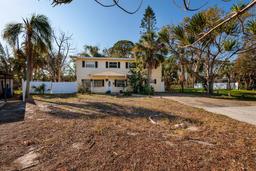 Picture of 346 80Th Avenue Ne, St Petersburg, FL 33702