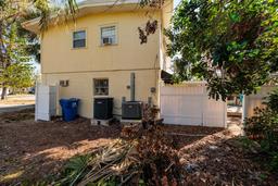 Picture of 346 80Th Avenue Ne, St Petersburg, FL 33702