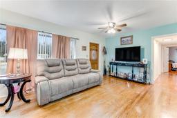 Picture of 536 S Seneca Boulevard, Daytona Beach, FL 32114