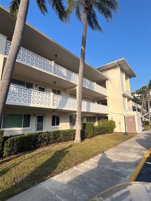 Picture of 1235 S Highland Avenue Unit 3-303, Clearwater, FL 33756