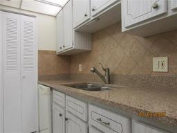 Picture of 1235 S Highland Avenue Unit 3-303, Clearwater, FL 33756