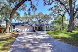 Picture of 801 Timber Pond Drive, Brandon, FL 33510