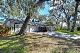 Picture of 801 Timber Pond Drive, Brandon, FL 33510