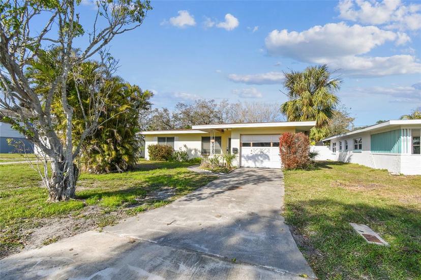 Picture of 2480 Baywood Drive E, Dunedin FL 34698