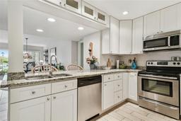 Picture of 301 Mariner Drive Unit 301, Tarpon Springs, FL 34689