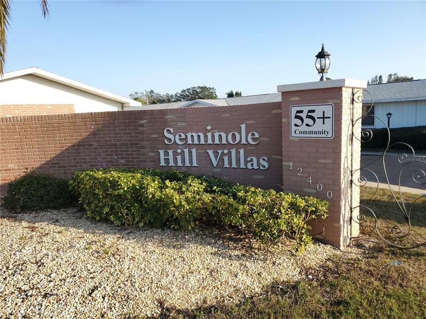 Picture of 12400 Park Boulevard Unit 417, Seminole FL 33772