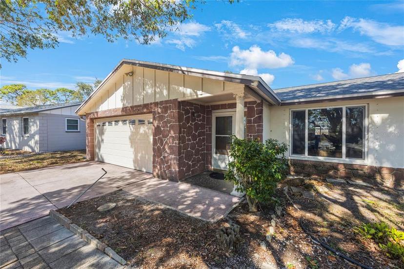 Picture of 10201 127Th Place, Largo FL 33773