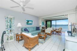 Picture of 1651 Beach Road Unit 301, Englewood, FL 34223