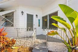 Picture of 4851 W Gandy Boulevard Unit B2L25, Tampa, FL 33611