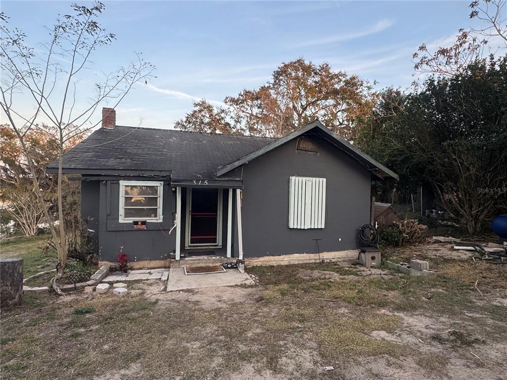 Picture of 310 Lake Avenue, Dundee, FL 33838