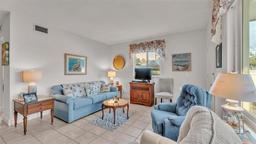 Picture of 1600 W Lake Parker Drive Unit B9, Lakeland, FL 33805