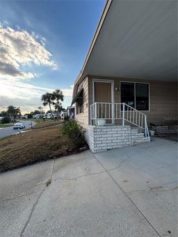 Picture of 3725 Cohen Drive Unit 717, Zellwood, FL 32798