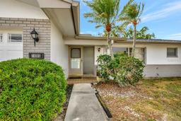 Picture of 14005 Leeward Drive, Seminole, FL 33776