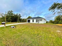 Picture of 339 E Waterway Avenue Nw, Lake Placid, FL 33852