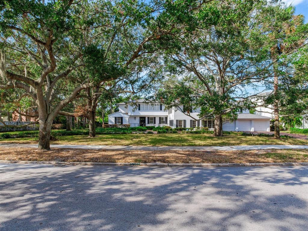 Picture of 5001 S Shore Crest Circle, Tampa, FL 33609