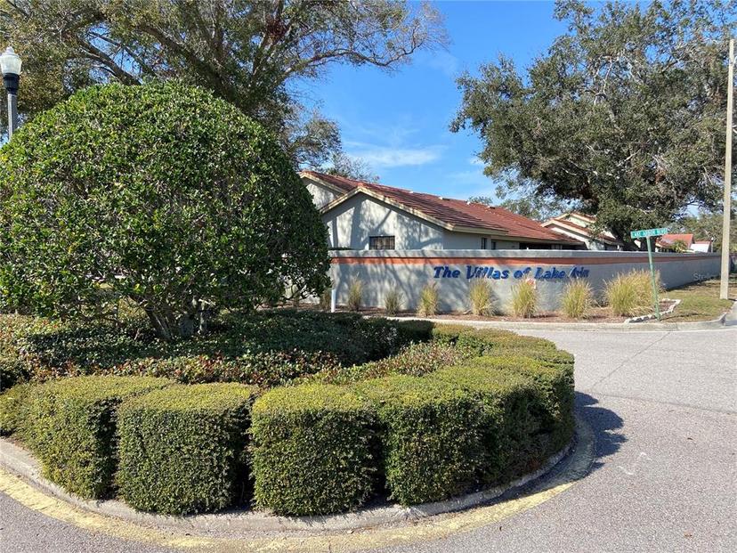 Picture of 2070 Lakeview Drive Unit 206, Clearwater FL 33763