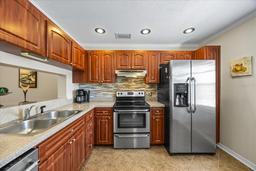 Picture of 5265 E Bay Drive Unit 424, Clearwater, FL 33764