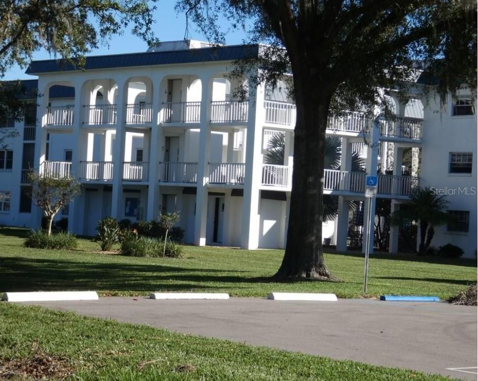 Picture of 4801 Airport Road Unit 208, Zephyrhills, FL 33542