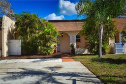 Picture of 9987 85Th Way, Seminole, FL 33777