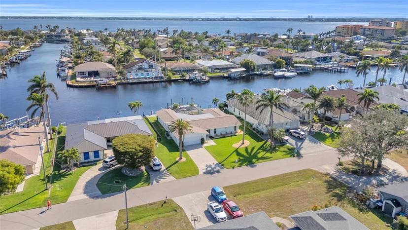 Picture of 3817 SE 19Th Avenue, Cape Coral FL 33904