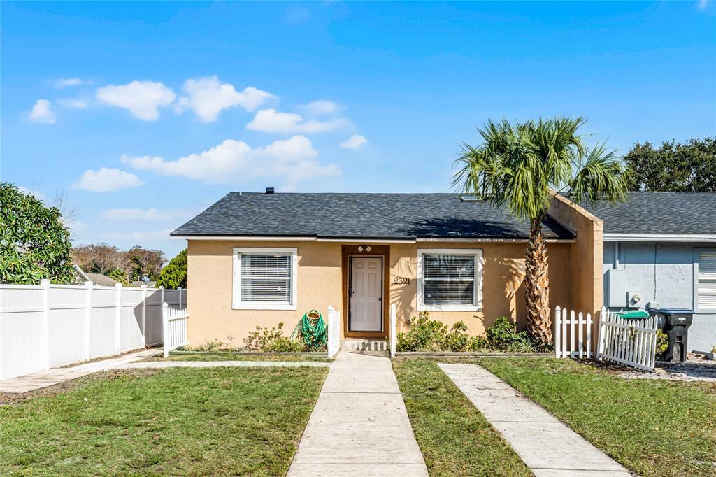 Picture of 2321 Rio Pinar Lakes Boulevard, Orlando, FL 32822