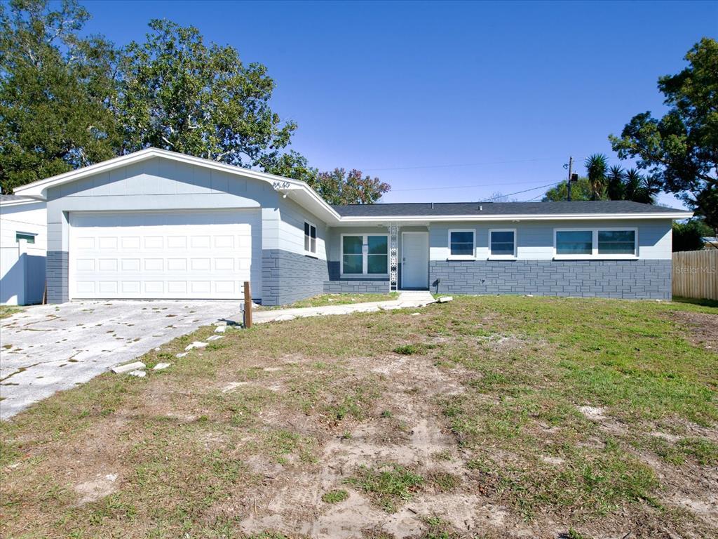 Picture of 8549 Oakhurst Road, Seminole, FL 33776