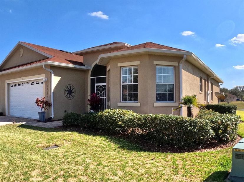 Picture of 10177 Mainsail Drive, Oxford FL 34484