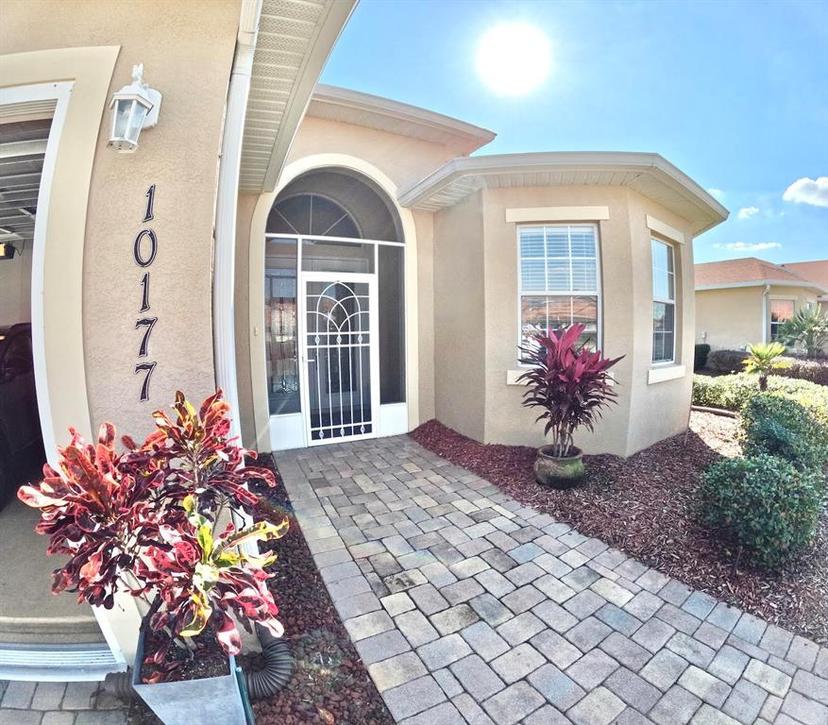 Picture of 10177 Mainsail Drive, Oxford FL 34484