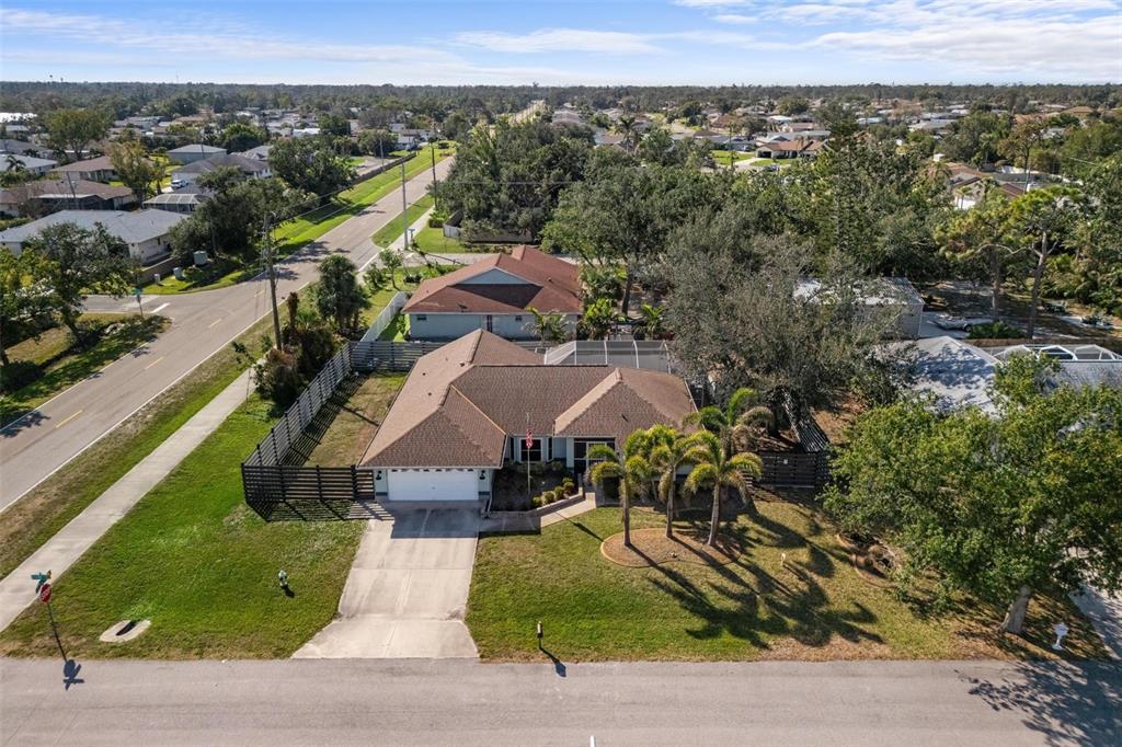 Picture of 803 Diane Circle, Englewood, FL 34223