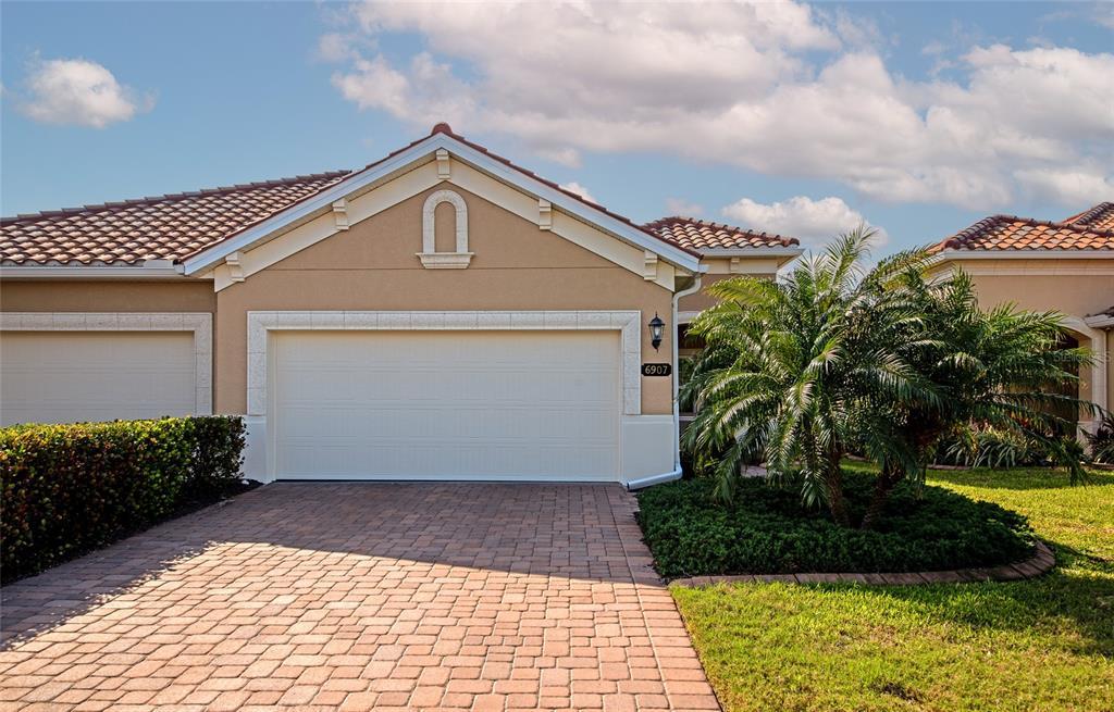 Picture of 6907 Costa Bella Drive, Bradenton, FL 34209